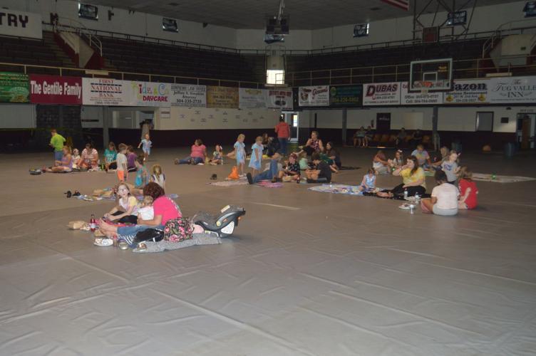 Williamson Parks and Rec. hosts first family movie night inside Fieldhouse News