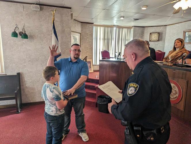 City of Williamson hires new officers, city clerk News