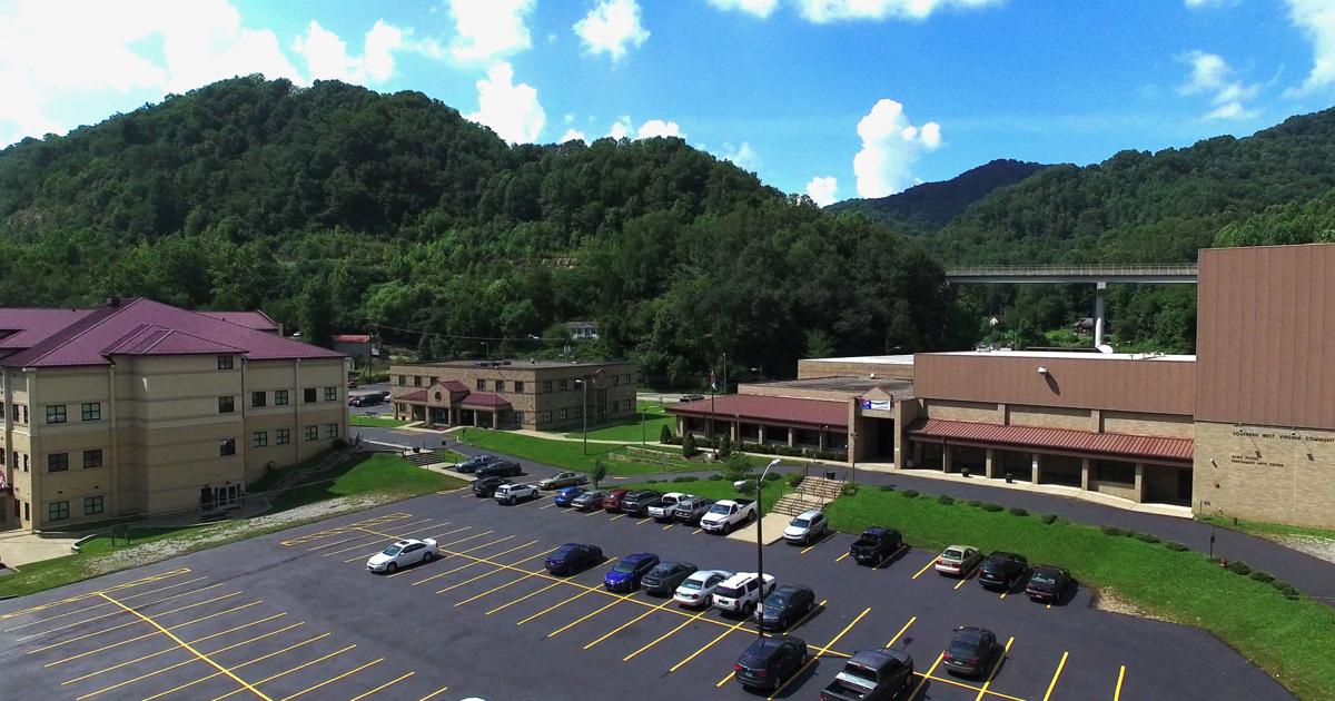 Spring Dean Southern students make spring dean's list | News | williamsondailynews.com