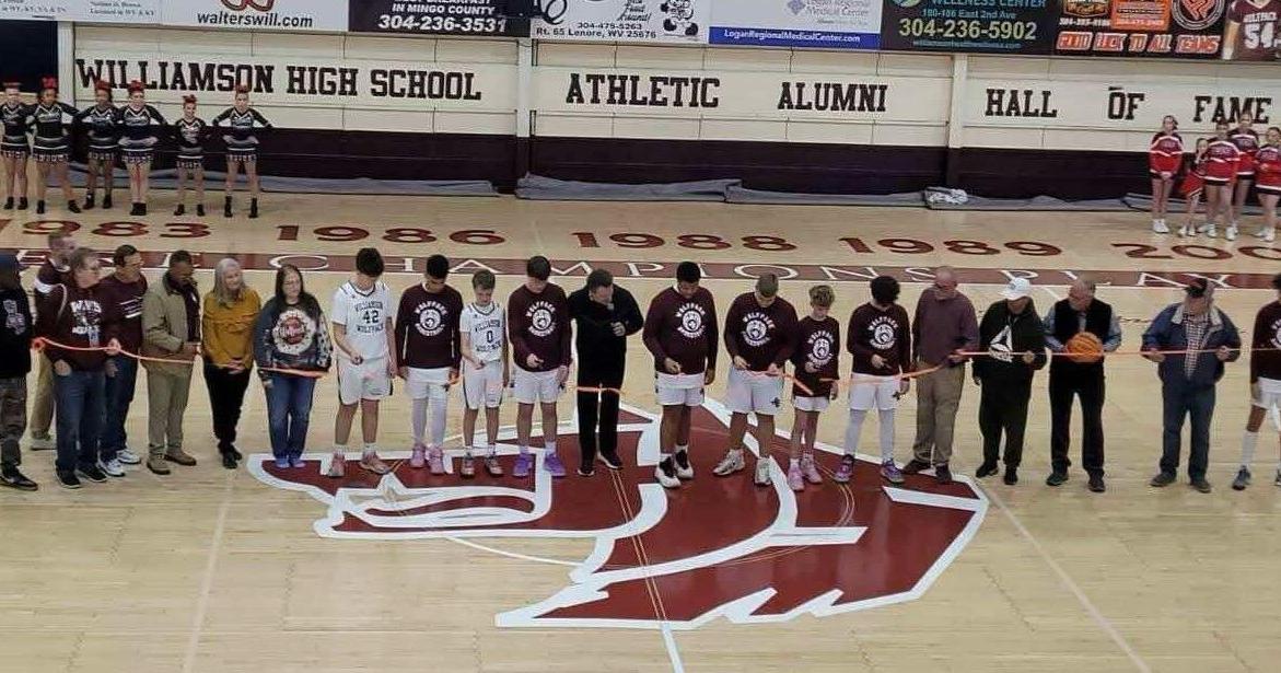Ribboncutting held for newly designed court in Williamson Fieldhouse