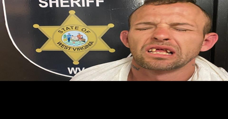 Williamson man arrested after he allegedly stole Jeep and then set it