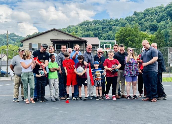 Williamson Parks and Recreation celebrates new basketball court News