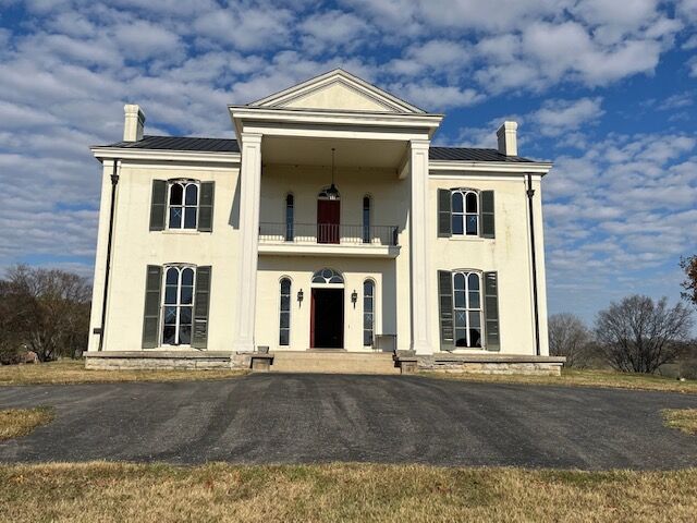 Sponsored - House That Hank Built