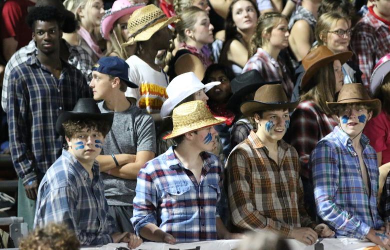 Football - Brentwood at Summit