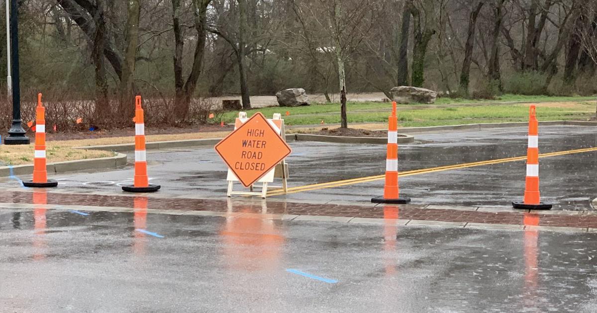 Williamson County schools closed Friday due to heavy rains, flooding