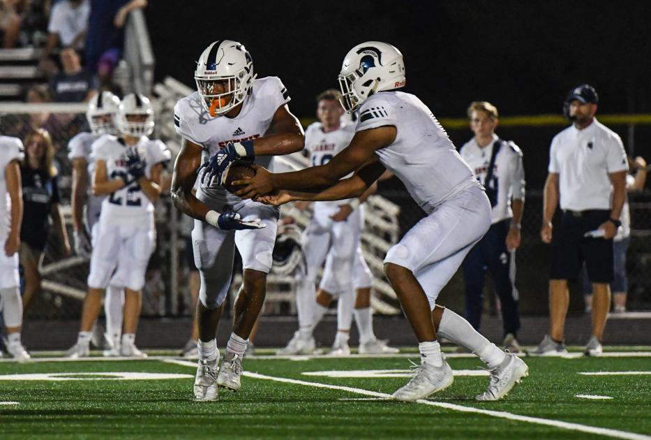 Football Summit Leapfrogs Page In 5a Poll Ravenwood Bga And