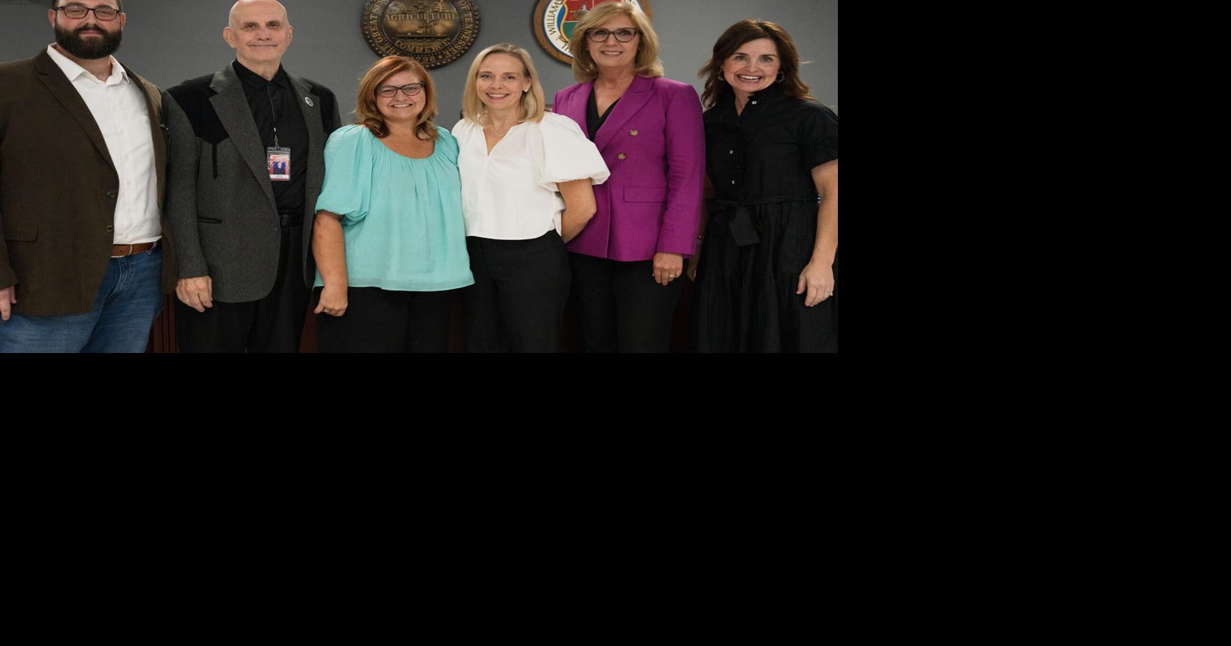 New WCS school board members sworn in | Education | williamsonherald.com