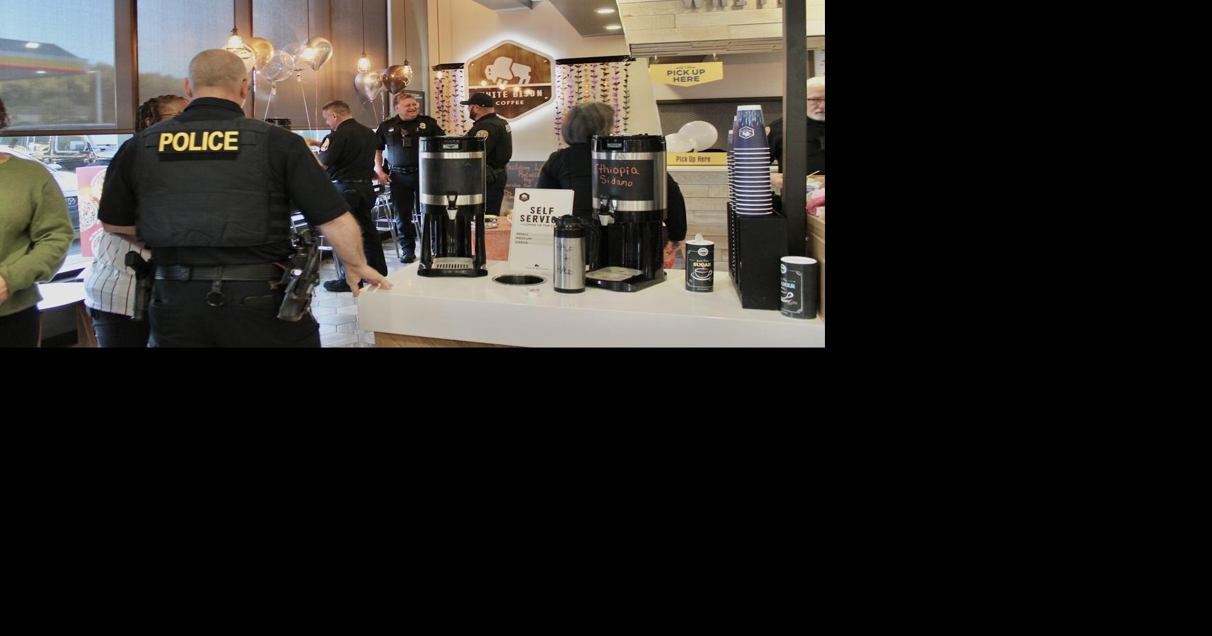 Community connects with Franklin Police at Coffee with a Cop