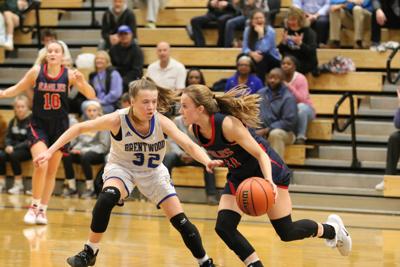 Hoops Brentwood Splits With Brentwood Academy In A Pair Of
