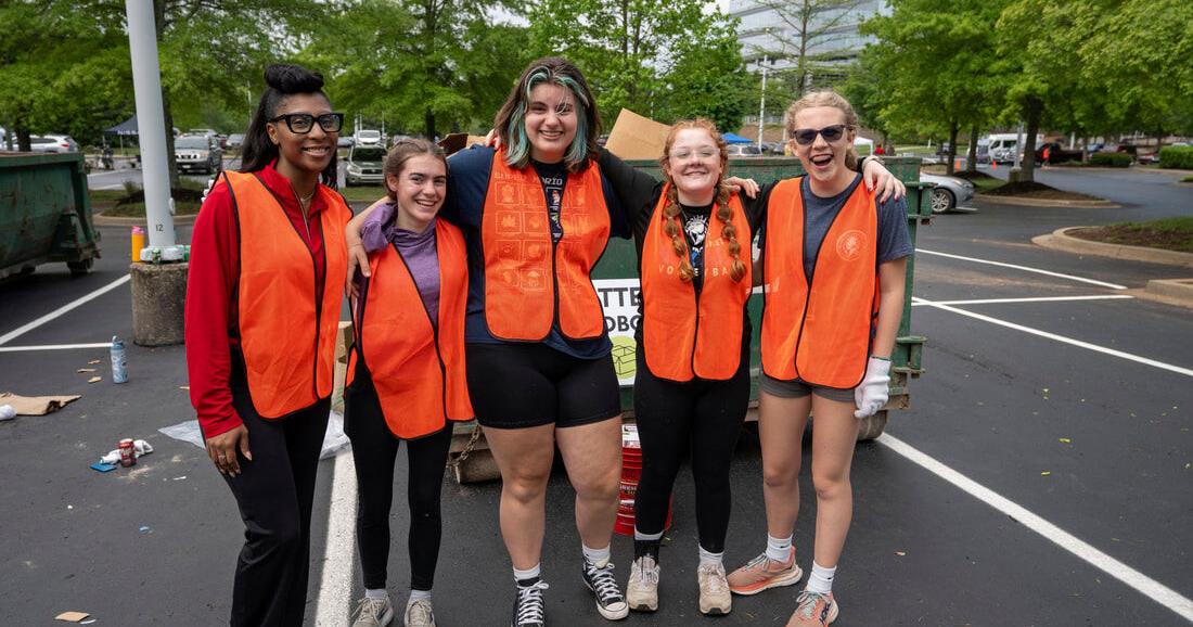 Nissan Recycling Roundup celebrates Earth day!