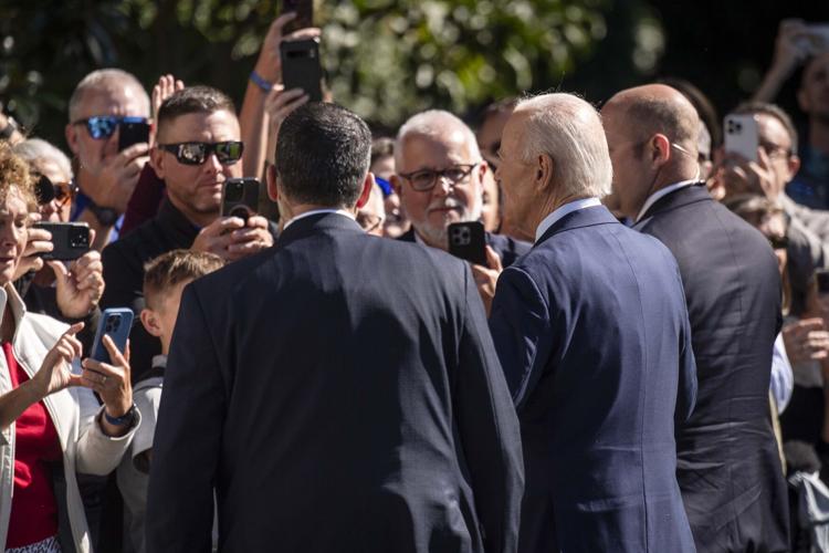 High School junior Hall makes memorable fall break with White House