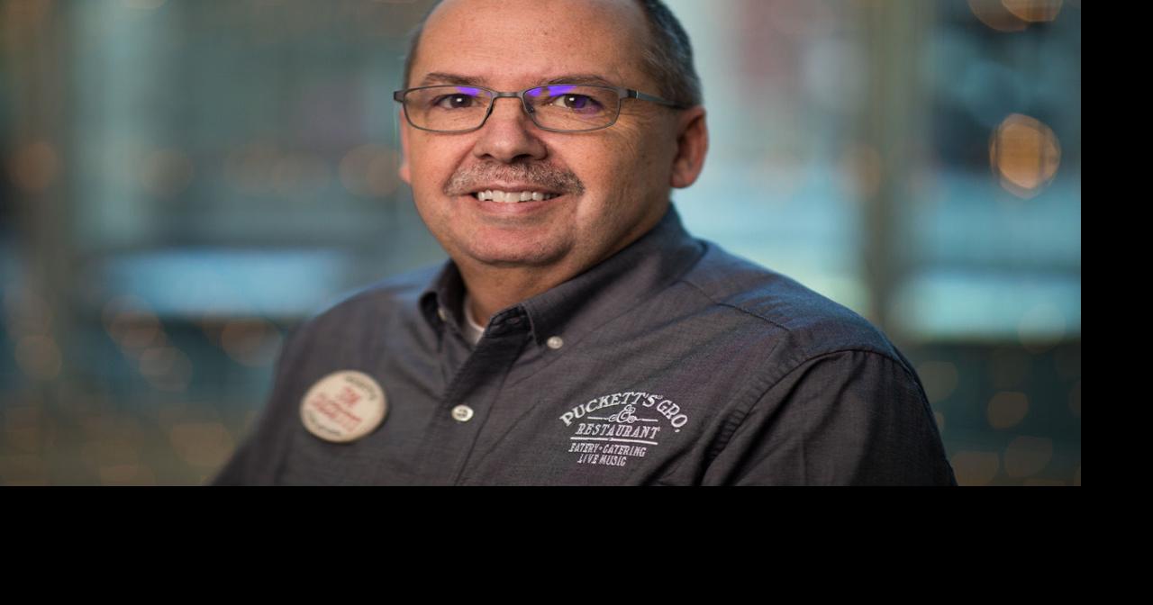 Puckett’s Gro. & Restaurant general manager named Restaurant Manager of