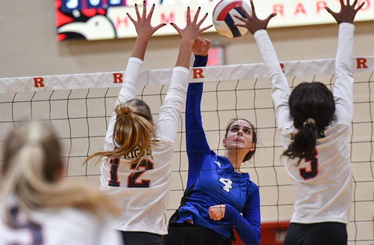 Volleyball Oldham Leads Lady Bruins Rally To Edge Ravenwood Sports Williamsonherald Com