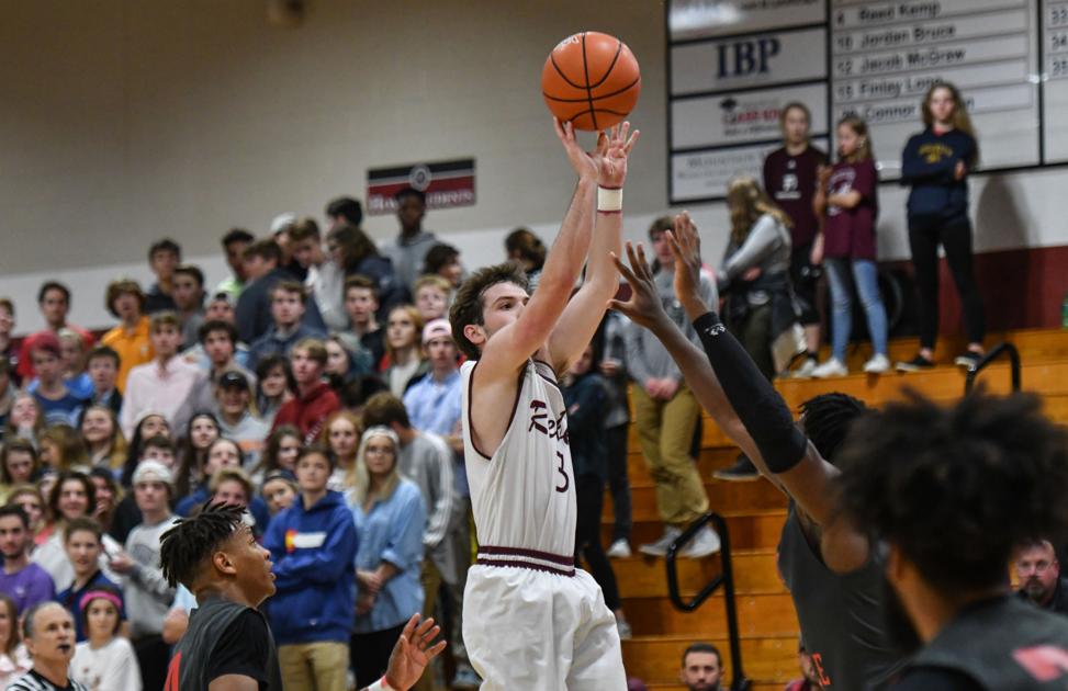 Hoops Glover S Late 3 Lifts Franklin Over East Nashville Lady