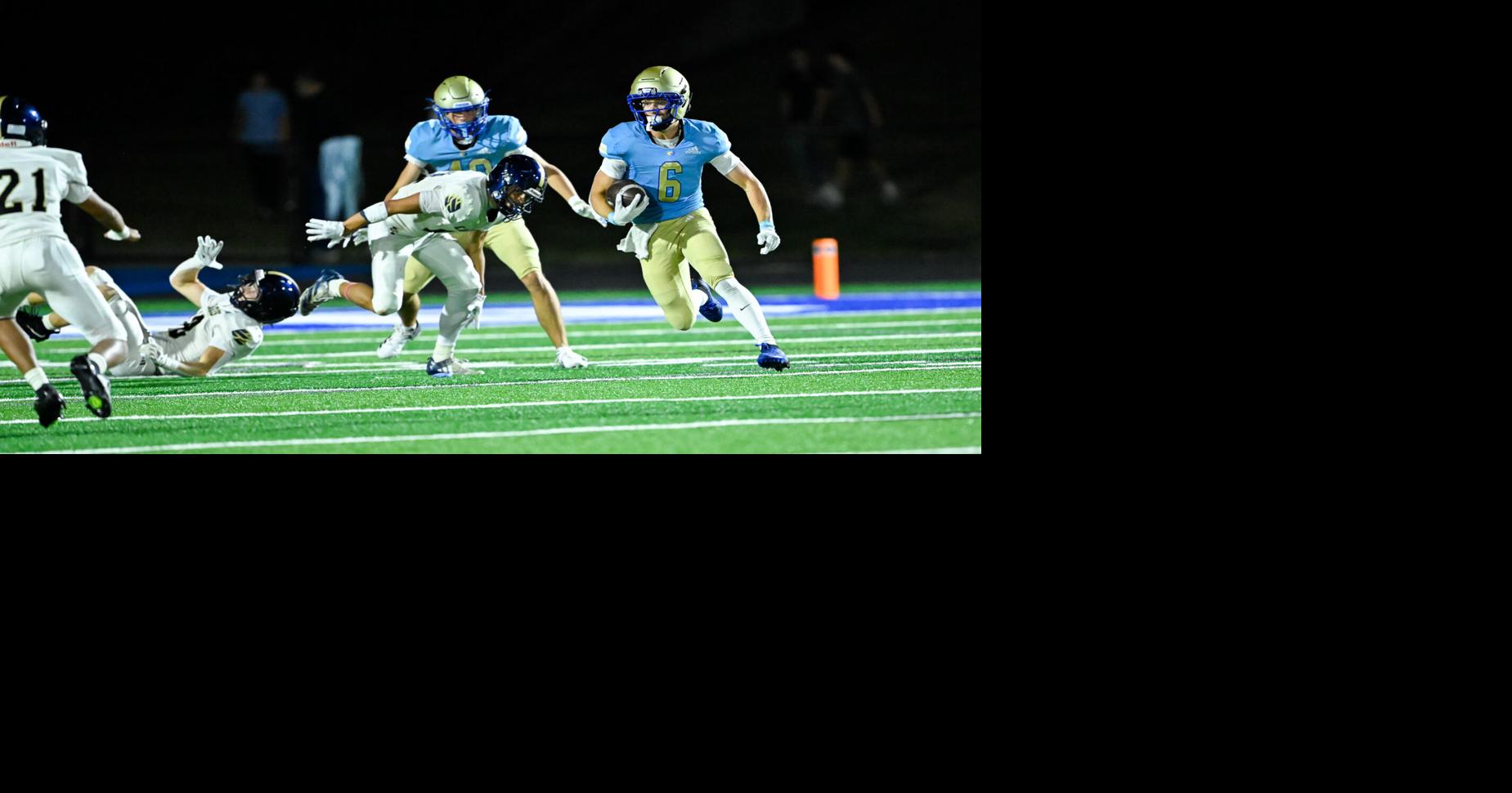 Football: Brentwood stays unbeaten in region, sets up title clash in Battle of the Wood