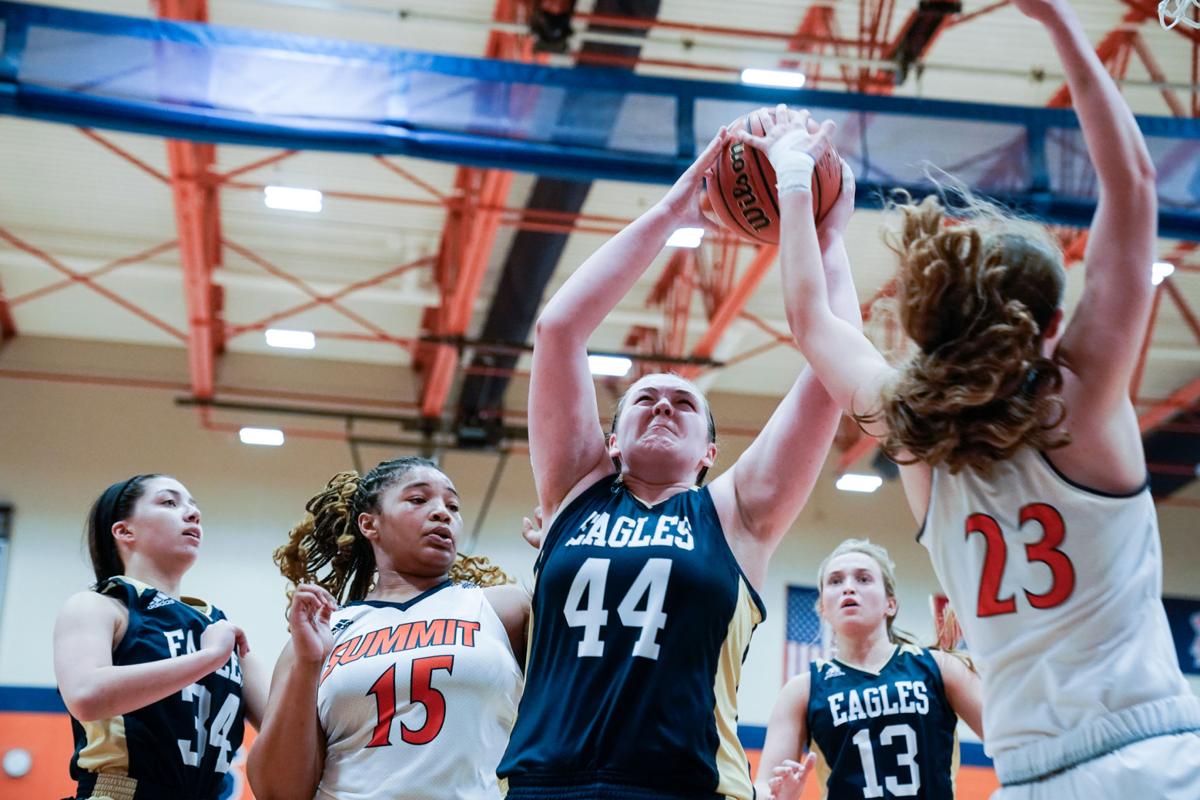 Hoops Indy Girls Close Strong To Win Border Battle At Summit