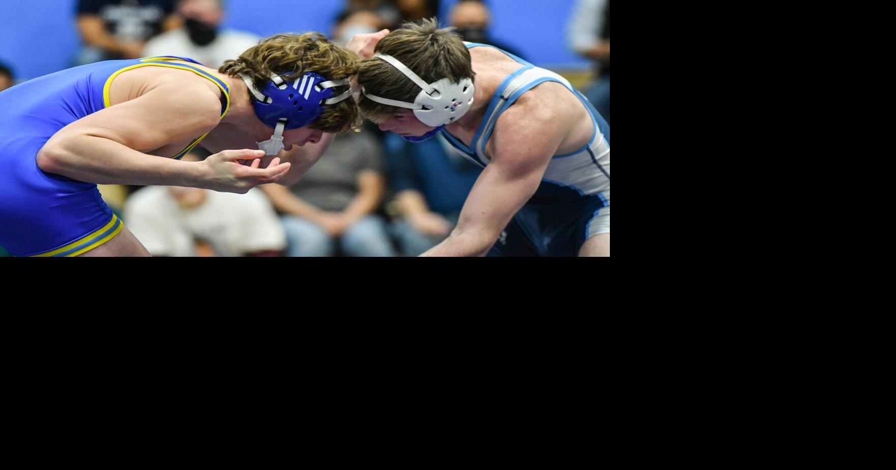 Wrestling: Brentwood honors lost family member in crucial district ...