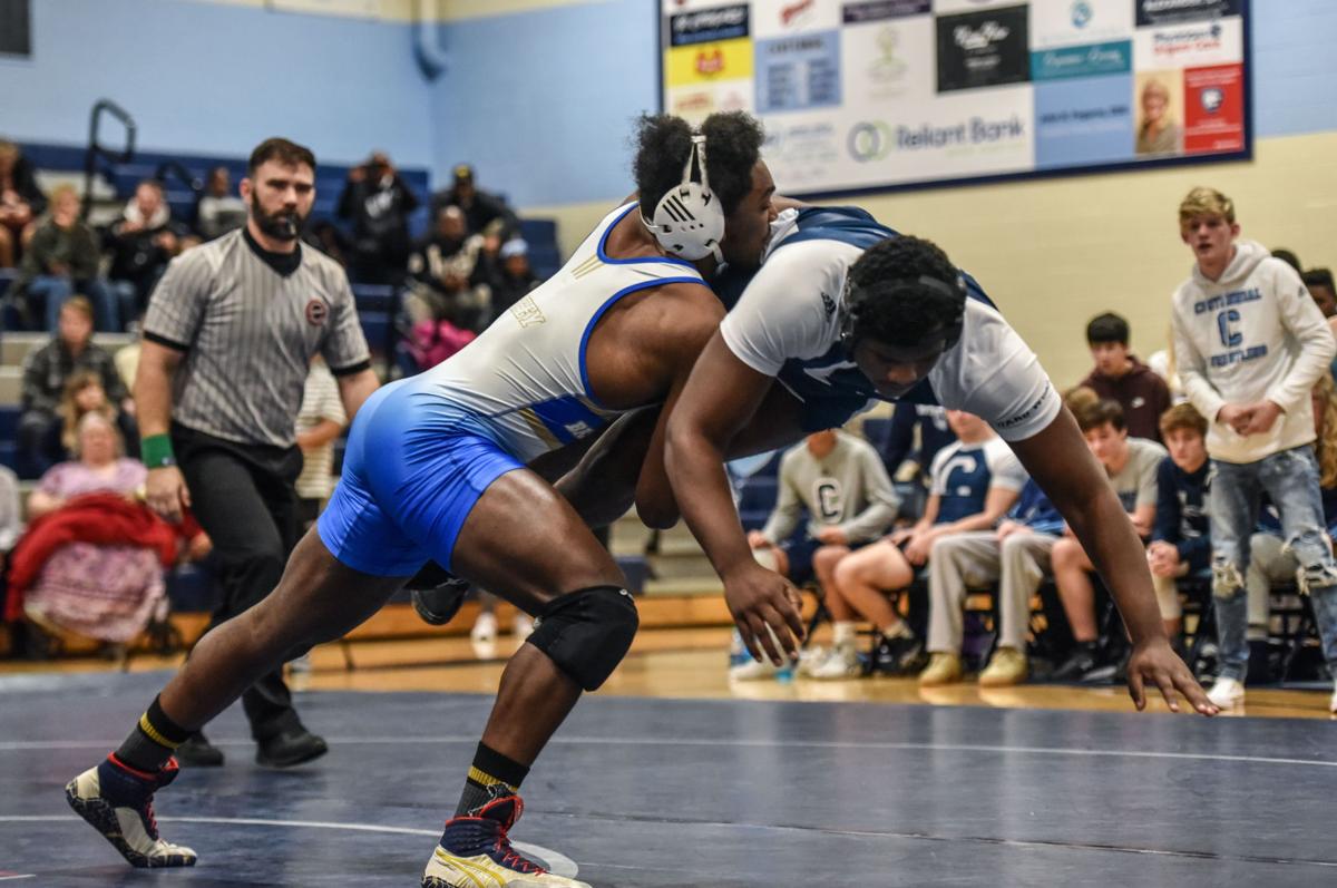 Wrestling Brentwood Rallies To Spoil Cougars Senior Night