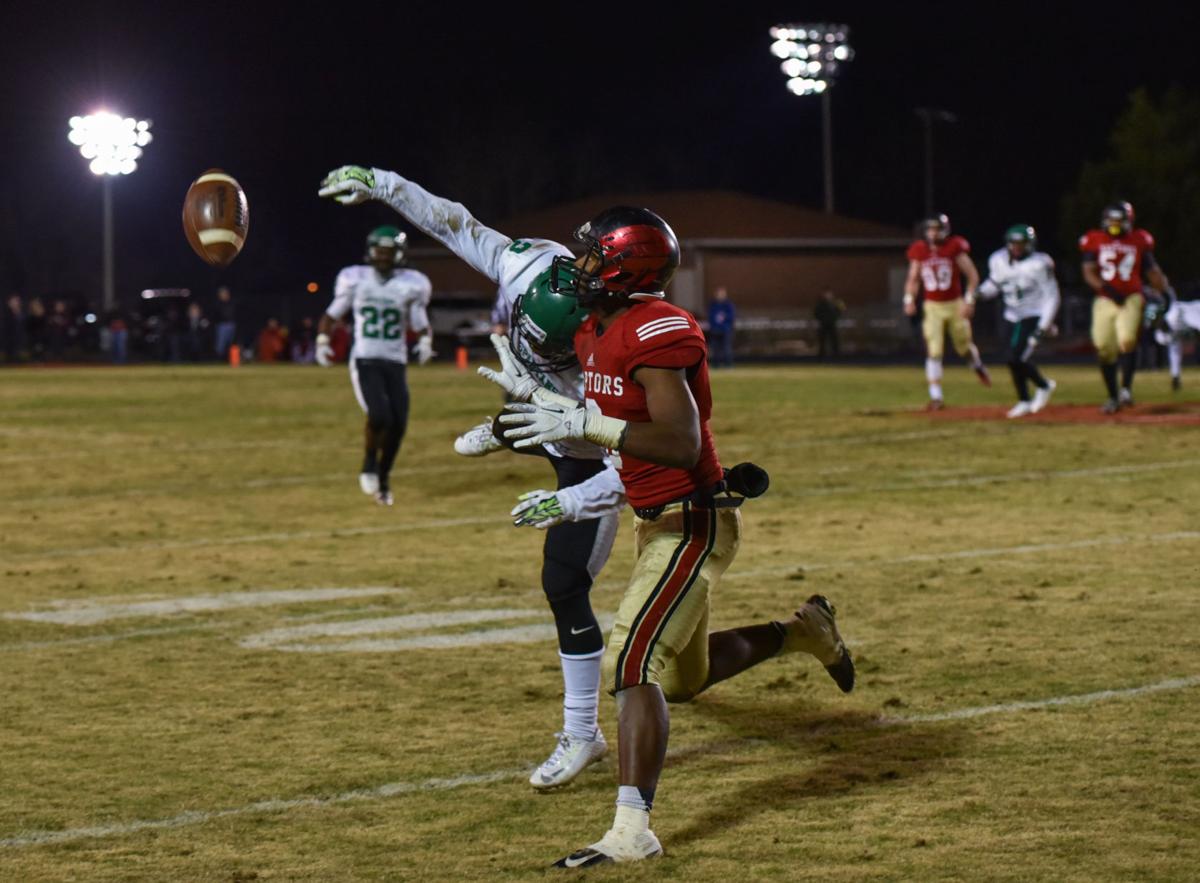Playoff Football Ravenwood Offense Clicking Buries White Station
