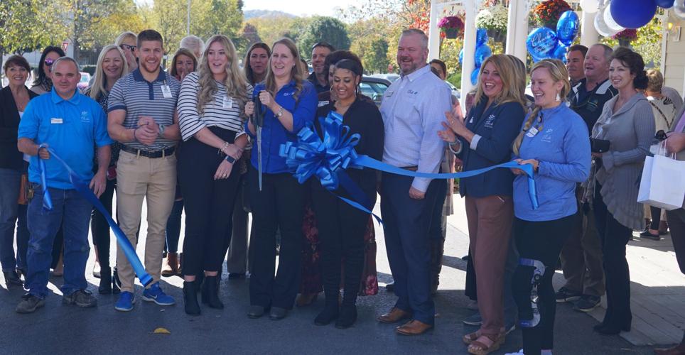 Charter Senior Living of Franklin hosts ribbon cutting celebrating