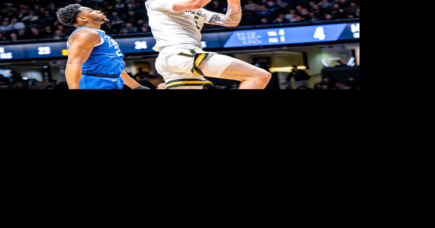 College Hoops Photo Gallery: Kentucky men at Vanderbilt