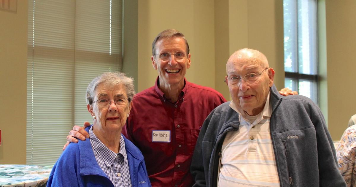 Hundreds show up to celebrate Dr. Dodge’s retirement | WLife ...