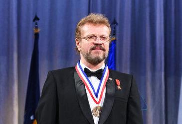 Igor-Babailov---Ellis-Island-Medal-of-Honor---GettyImages