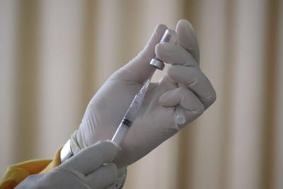 vaccine needle