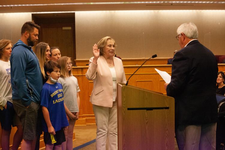 Brentwood Commissioner Regina Smithson oath of office on May 10, 2021