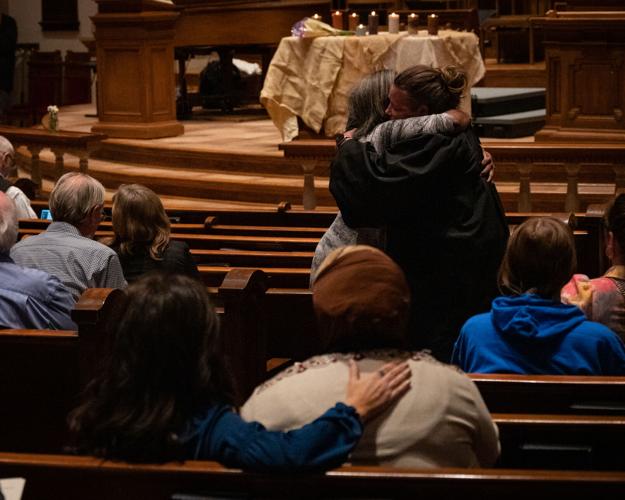 CovenantSchoolShootingVigil_32723_Masters-9.jpg