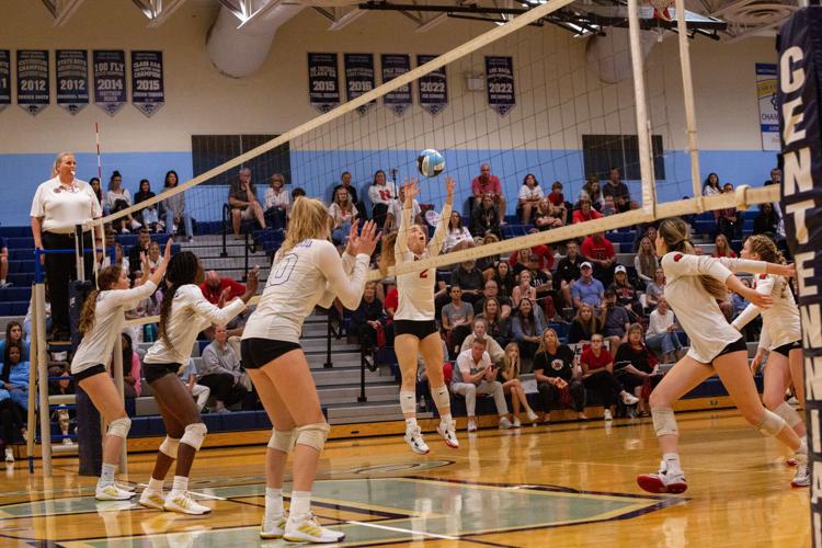 RHS v BHS 2022 District Volleyball Tournament-19.jpg