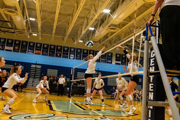 RHS v BHS 2022 District Volleyball Tournament-24.jpg