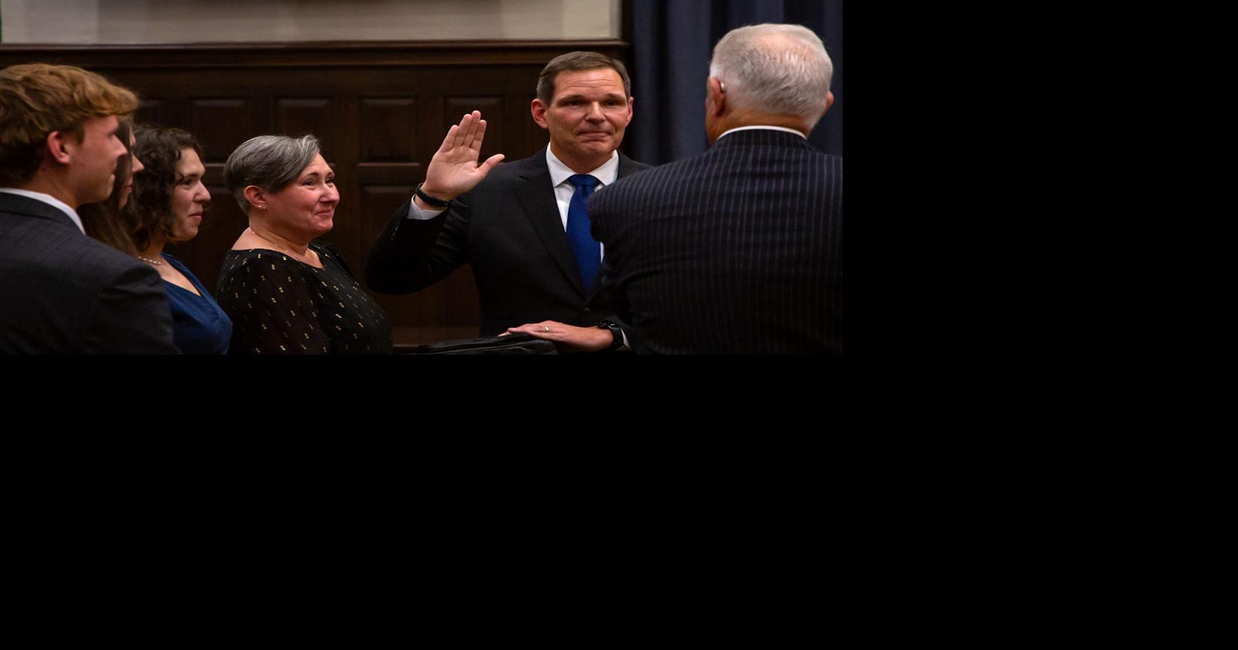 Williamson County Judge David Veile sworn into office News