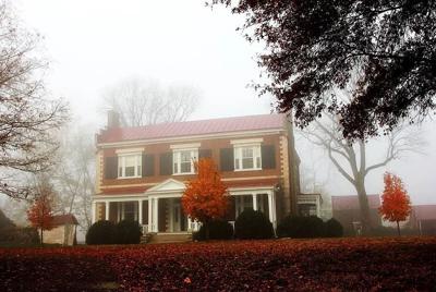 Ravenswood Mansion Brentwood Autumn