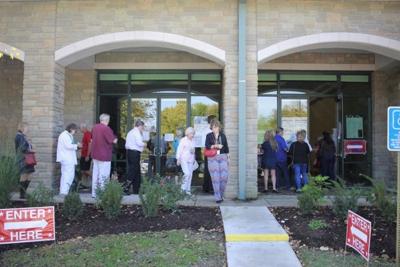early-voting-Brentwood-Library-e1477581899853