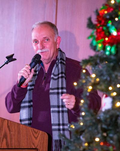 Brentwood2022ChristmasTree-2.jpg