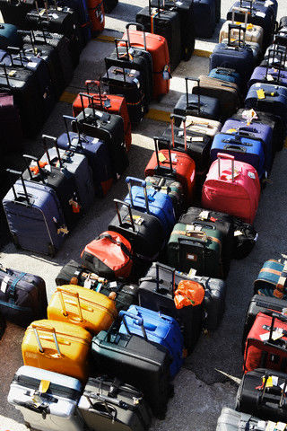 newsimg9a9cfd28311db221b19757424a2f3b66s3amazonawscomarticlescorbisluggagejpg