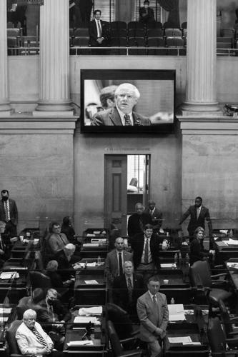 Desk Donation Tn Capitol 0426021 -2 Charles Sargent .jpg