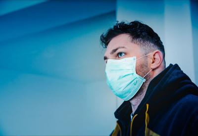 Man wearing mask