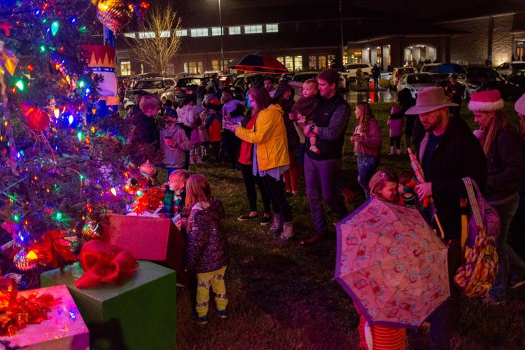 Brentwood2022ChristmasTree-13.jpg