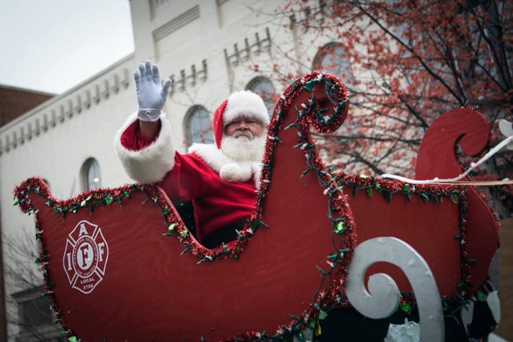 Santa in sleigh.jpg