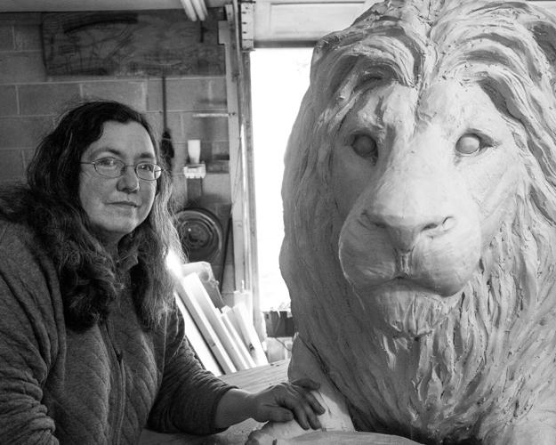 Brentwood Police Lion Statue 1 Cindy  Billingsley