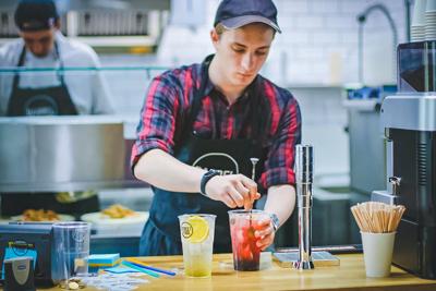 smoothie worker