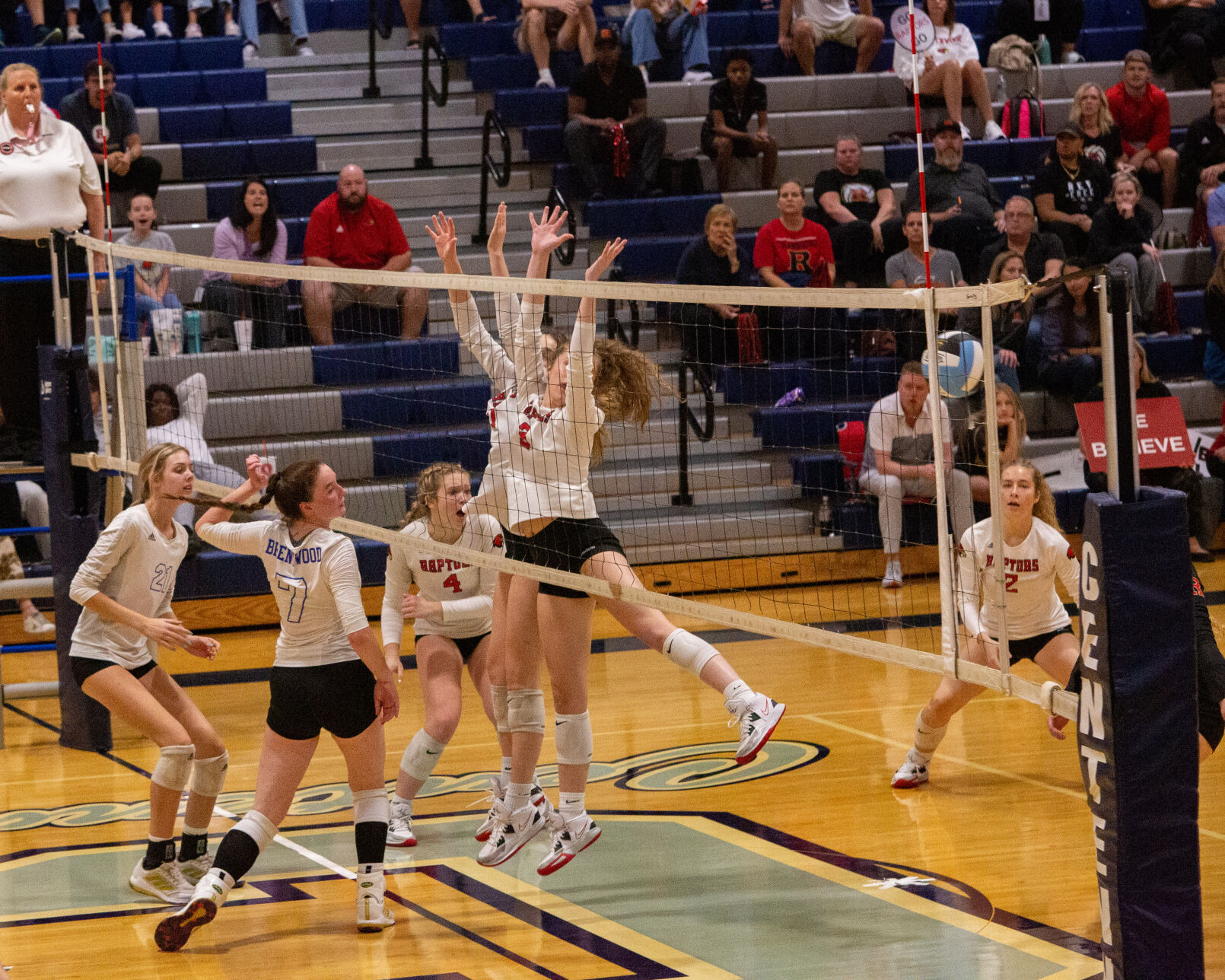 RHS v BHS 2022 District Volleyball Tournament-1.jpg