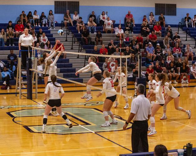 RHS v BHS 2022 District Volleyball Tournament-2.jpg