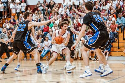 BHS-@-FHS-Bball-Boys-11-30-18-7