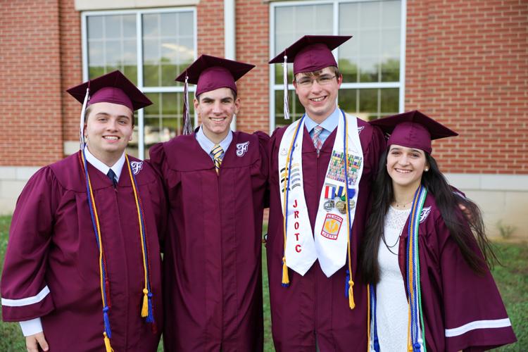 fhs graduation 05-22-04.jpg
