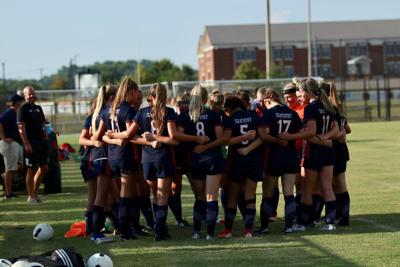 rsz_summit_girls_soccer_from_clay_watson_2019