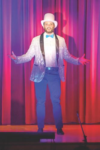 Reeks Actor Making spirits bright | Arts & Entertainment | willistonobserver.com