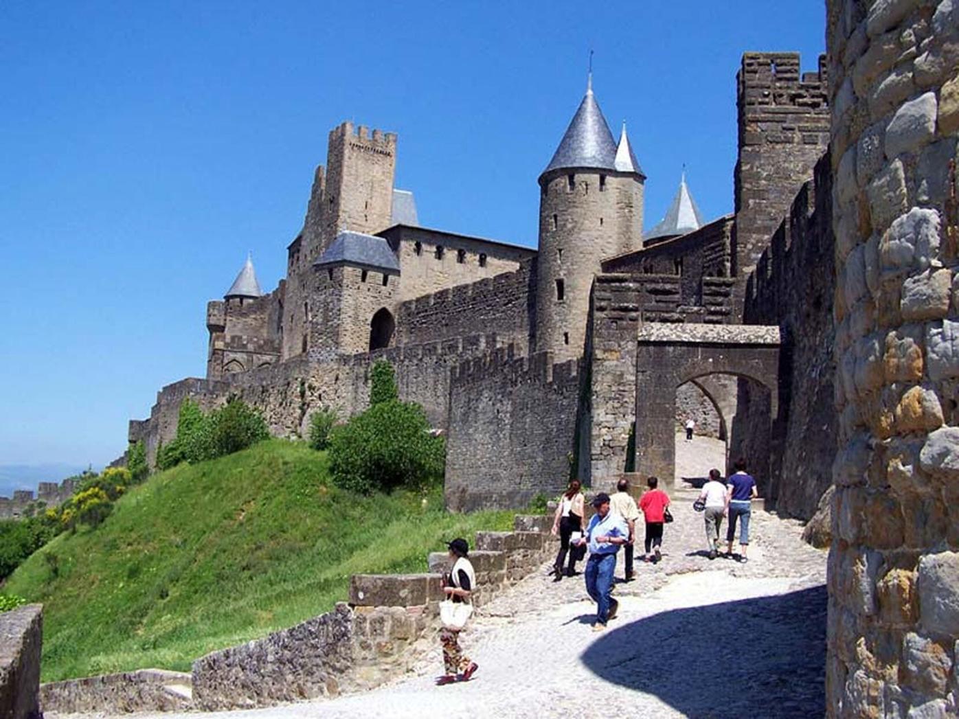 30 Must-See European Fortresses, Forts and Fortified Towns - KarsTravels